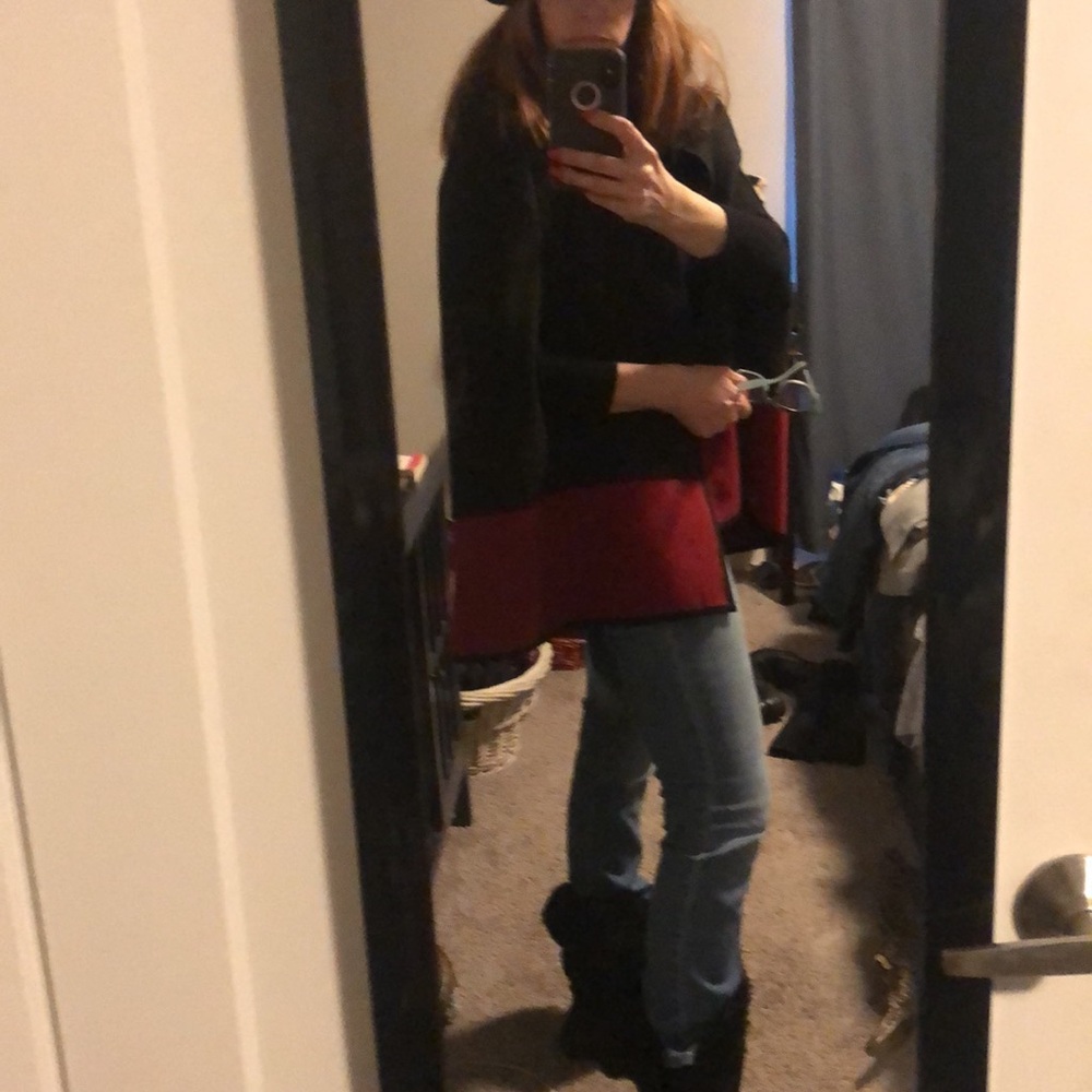 EUC Shein Black & Red Cape Size XS - Picture 3 of 7